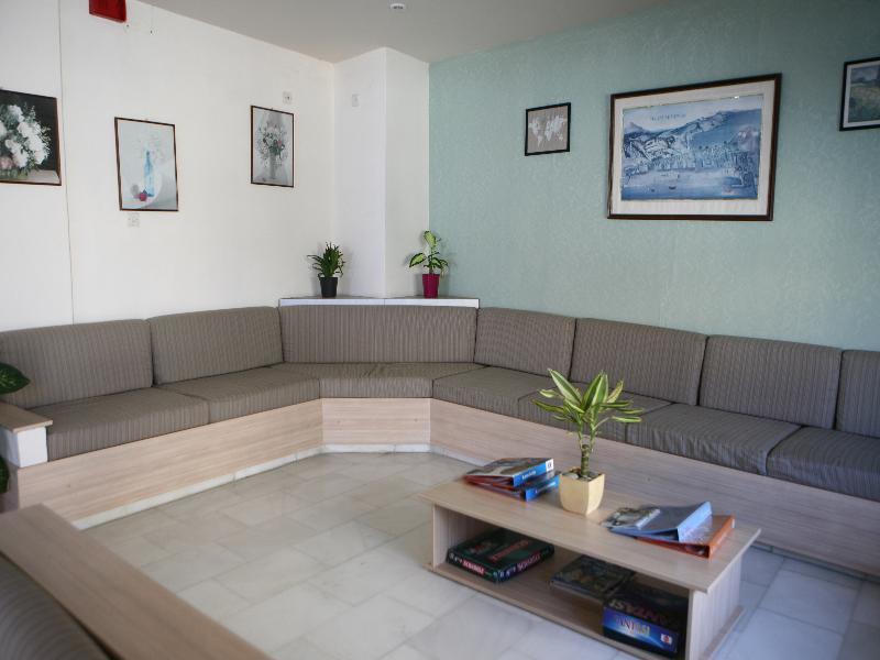 העיירה רתימנו Marilyn Apartments מראה חיצוני תמונה
